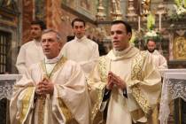 don Andrea Rosso con mons. Miragoli